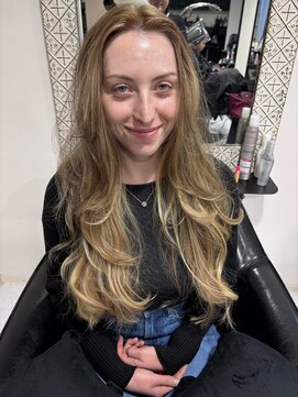 ボンズサロン(BONDZSALON) 外国人風ハイライト×バレイヤージュ【麻布十番駅/六本木駅】