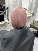 ピンクベージュ