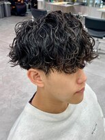 ジーニー 本厚木(Genie)&nbsp;フェザーパーマサーフカール刈り上げセンターパート