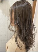 オリーブグレージュ