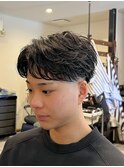 短めフェザーショート