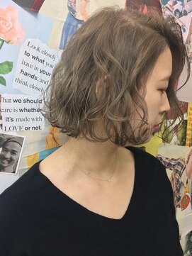 トロニー(TLONY) TLONY渋谷hori質感柔らかいハイトーンボブ