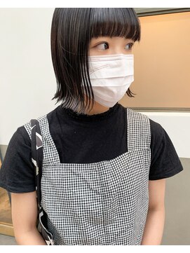 ステイシー(stay she) 切りっぱなしボブ × 地毛風カラー