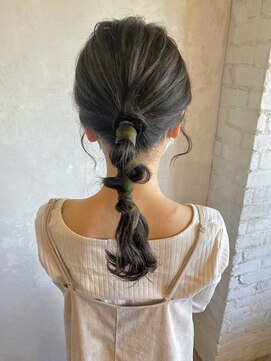 ベルビアンカ(Belle BIANCA) Belle BIANCA 紐アレンジ/ぽこぽこポニーテール by Orie