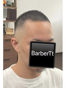バーバーティー(Barber Tt) バーバーカット【ボウズスキンフェードスタイル】