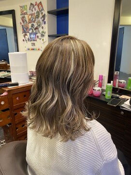 カームヘアー(kaam hair) ハイライトカラー