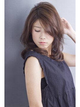 ソレカ(SORECA) 【SORECA/ソレカ】レイヤーセミディスタイル × アッシュカラー