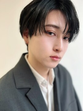 エールバイボヌール(Ere by Bonheur) 【西梅田北新地】メンズナチュラルショート黒髪センターパート