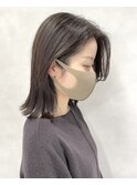 切りっぱなしミディアム小顔くびれヘア