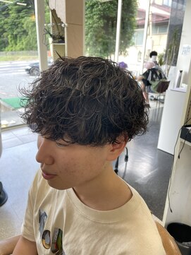 アンドゥ ヘア ファミリア(Andoux Hair familiar) 波巻きスパイラル