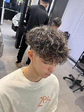 メンズ ラピス 横浜店(Men’sLapis) 前髪を下ろしたい人にオススメするメンズヘア♪