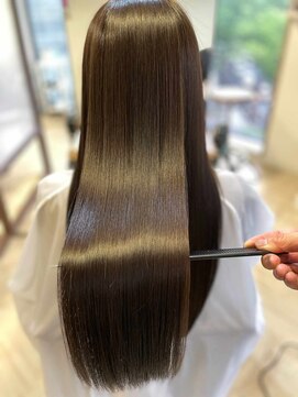 ボタニウム バイ アールサロン(BOTANIUM by RrSALON) 20代30代40代必見 本物 髪質改善RrSALON HYDRO XEトリートメント