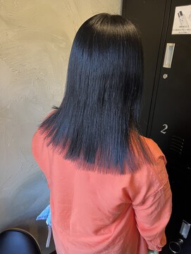 ヘアメイク リヴ(Hair Make Liv) サラ艶ストレート