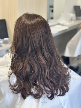 ジールシス(Zeal Six) ~ナチュラルアッシュ×艶髪~