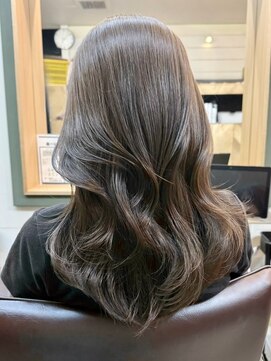 シビバイレボ(CIBI by revo) 韓国風大人レイヤーカット/ミディアムレイヤー/顔まわり/船橋駅