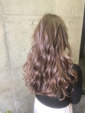 キー(kｅｙ) アッシュベージュ