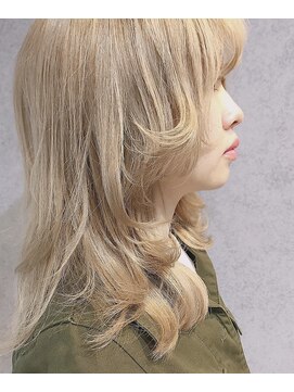 ヘアサロンエム 川越(HAIR SALON M) 外ハネ／アッシュブラウン／ネオウルフ／デザインカラー