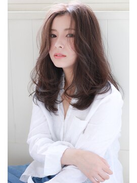 ローレン(Loren) シアベージュ_グレージュ_センターパート