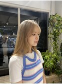 ナチュラルブロンドウルフカット冬カラー透明感ブリーチ渋谷駅