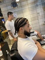 フランクスバーバー アンド ビアークラブ(FRANK'S BARBER and BEER CLUB)&nbsp;フェードカット