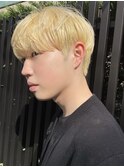 韓国マッシュカットメンズカットブリーチカラーセンターパート