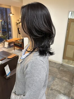 リズム(lysm)の写真/髪の状態を見極め、美しい髪を永く保てるようなご提案。常にキレイでいたい"あなただけ"のヘアをデザイン！