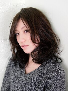 ピエドプールポッシュ(PiED DE POULE POCHE) ラフな抜け感で大人キレイ『リュクスミディ』