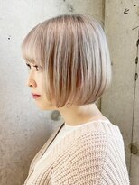 ライラ(Lyla)&nbsp;guest hair ホワイトベージュミニボブ