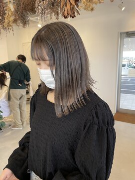 コレット 宇都宮(collet Gigi) アッシュグレージュ/切りっぱなしロブ