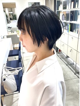 ステアケース 武蔵小杉店(stair:case) 大人ショートレイヤー/耳かけ/白髪ぼかし/髪質改善30代40代50代