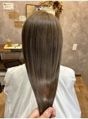 オリーブベージュカラー