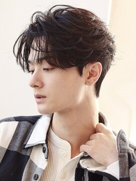 オーシャントーキョー サニー 原宿(OCEAN TOKYO Sunny) フェザーパーマカルマパーマセンターパート韓国ヘアマッシュ