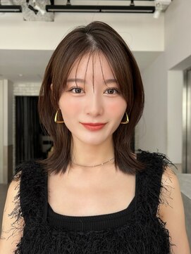 ロシェ 横浜店(loche) 大人ガーリー×ミディアムレイヤーカット×ダークアッシュ横浜駅