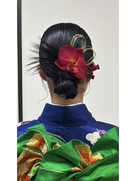 アース オーセンティック アクロスプラザ 与次郎店(EARTH Authentic) ヘアセット