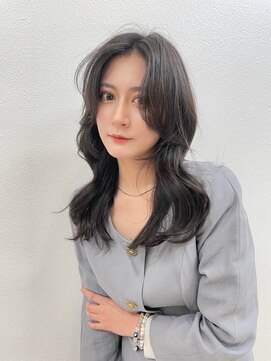 ロングレイヤー/顔まわりカット/透明感グレージュ