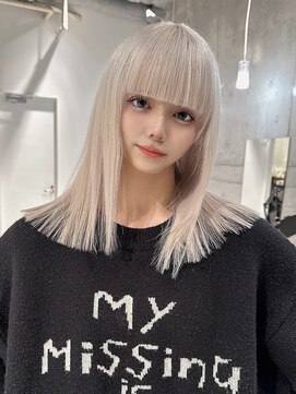 モニカ 栄店(MONIQA) ホワイトベージュ