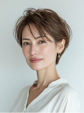 ビフィーノ リルネ(Bifino Rilune) 大人の余白をつくる上品ベリーショート