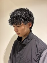 【メンズ支持率No．1　メンズカット、ニュアンスパーマ、フェザーパーマが得意です！】安藤太一