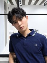 ホワイト(WHITE)&nbsp;フェザーショート　フェザーパーマ　コンマバング