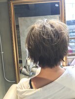 ヘアーアンドメイク ラブストラック(Hair&Make LOVESTRUCK) 無造作な外ハネがクールに決まるショート