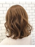 ナチュラルベージュ