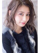 ウォークヘアーリリィ(Walk hair lily)&nbsp;かきあげバング×大人ウェーブ