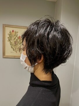 ウィーク 梅田(UiiC) 楽ちんゆるふわ大人ショート