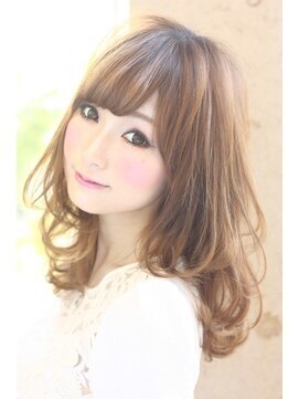 ビュー フクオカ(VIEW FUKUOKA) 似合わせカットアースカラーのくびれヘアデザインカラー