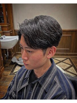 ヒロギンザバーバーショップ 神楽坂店(HIRO GINZA BARBER SHOP) センターパート