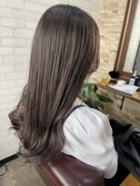 ハサミバイアトリエナガノ 千葉(8sami by atelier nagano)&nbsp;ショートボブ/センターパート/ツヤ髪/グラデーション/イヤリング