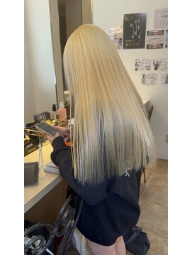 リンダ(Linda) 抜きっぱなしブロンド