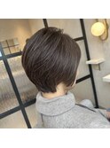 手ぐしでまとまるショートスタイル