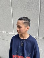 リレーションメンズヘアー(RELATION MEN'S HAIR)&nbsp;スキンフェードセンターパートメンズ ベリーショートパーマ