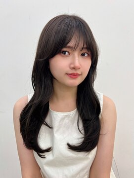 ヒュー 広島(HEW) 20代30代大人かわいい小顔周りレイヤーカットオリーブベージュ